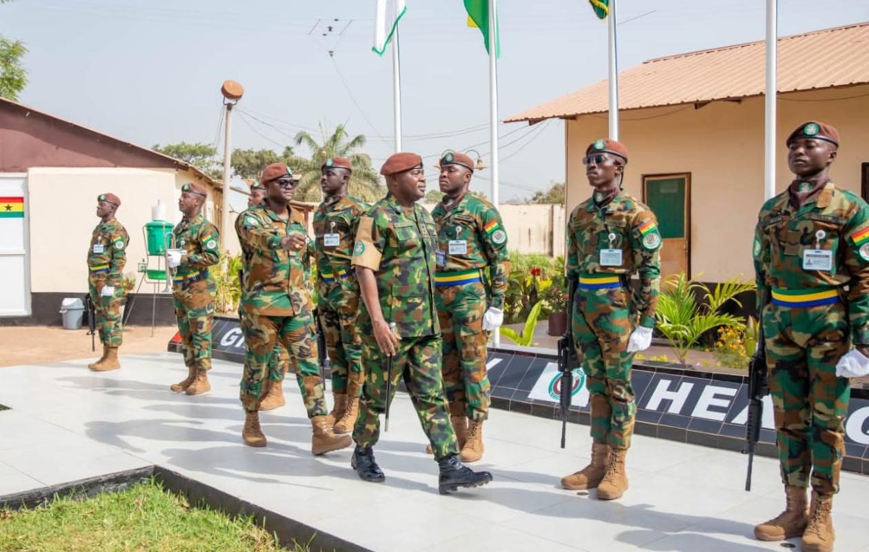 CEDEAO : le nouveau commandant de la force de la mission de soutien en visite auprès des troupes en Guinée-Bissau
