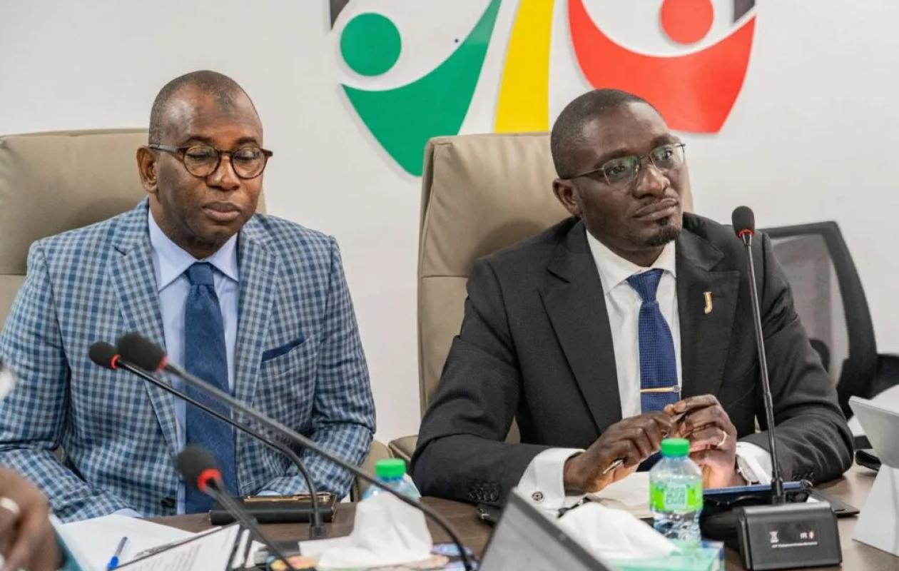 Crise scolaire : 20 heures de face-à-face, le Gouvernement et le G7 frôlent enfin l'accord !