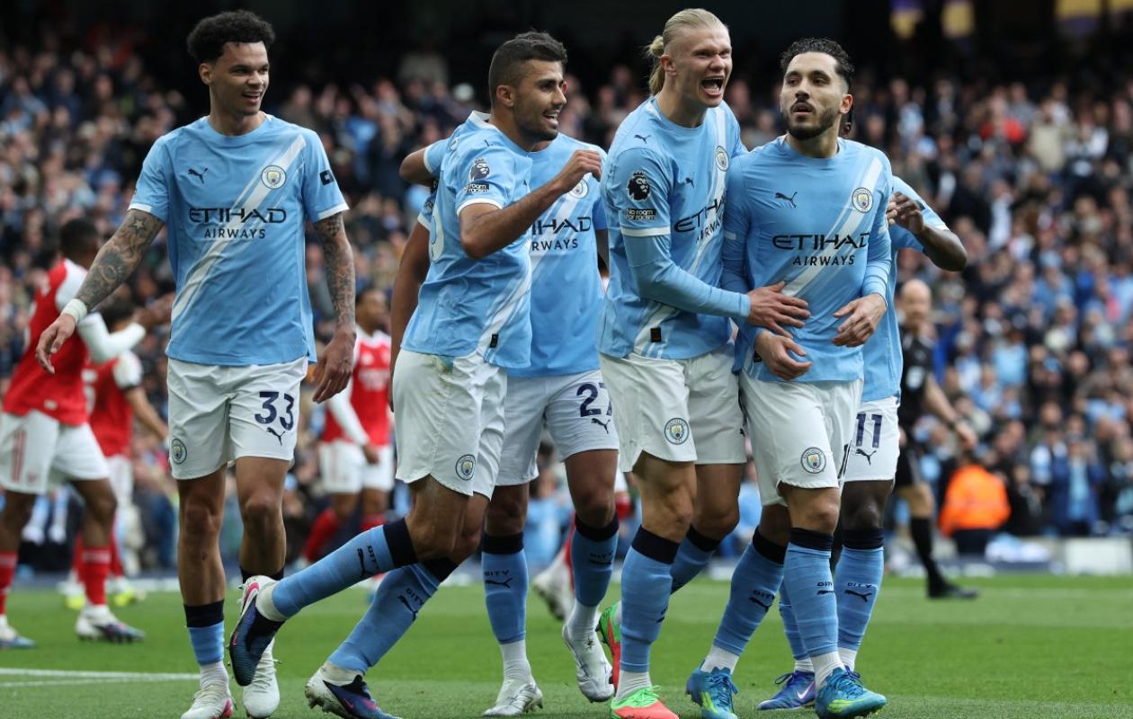 Premier League : Manchester City domine Arsenal et relance la course au titre