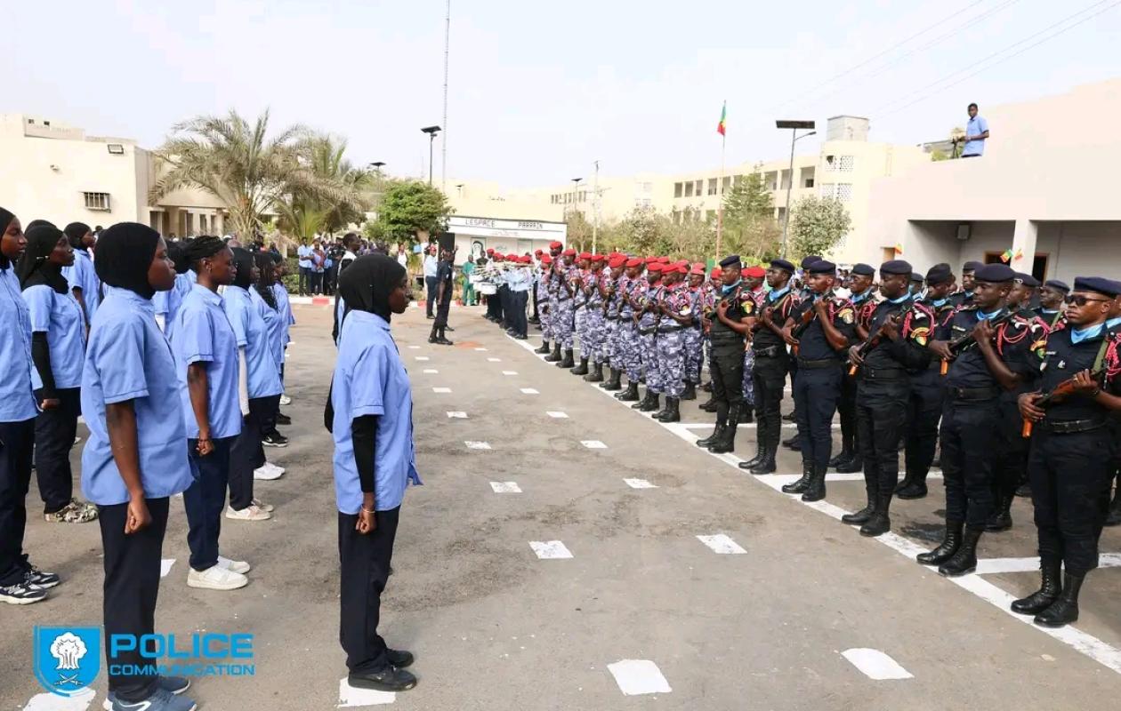Levée des couleurs au lycée Seydina Issa Rohou Lahi : La police sensibilise les élèves sur les ravages de la drogue