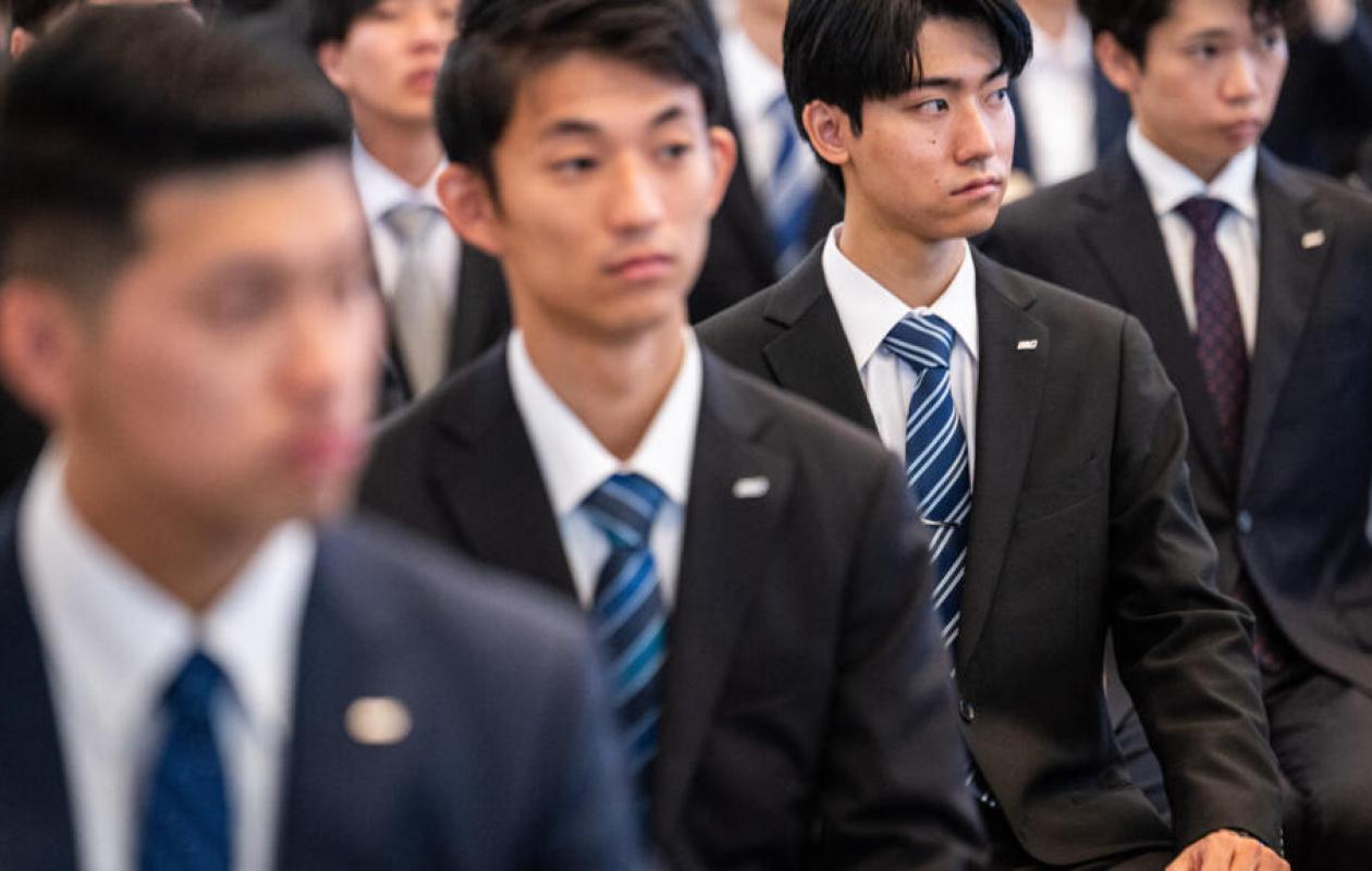 Tokyo invite les salariés à venir travailler en short pour réduire la facture énergétique