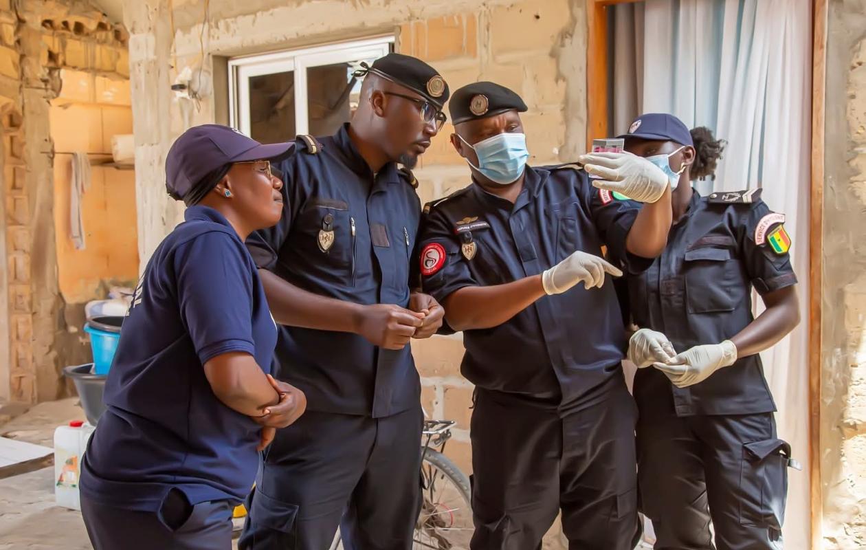 Saint-Louis : La Brigade d’hygiène lance l’opération « ARR SUNU MBED » pour nettoyer la ville !