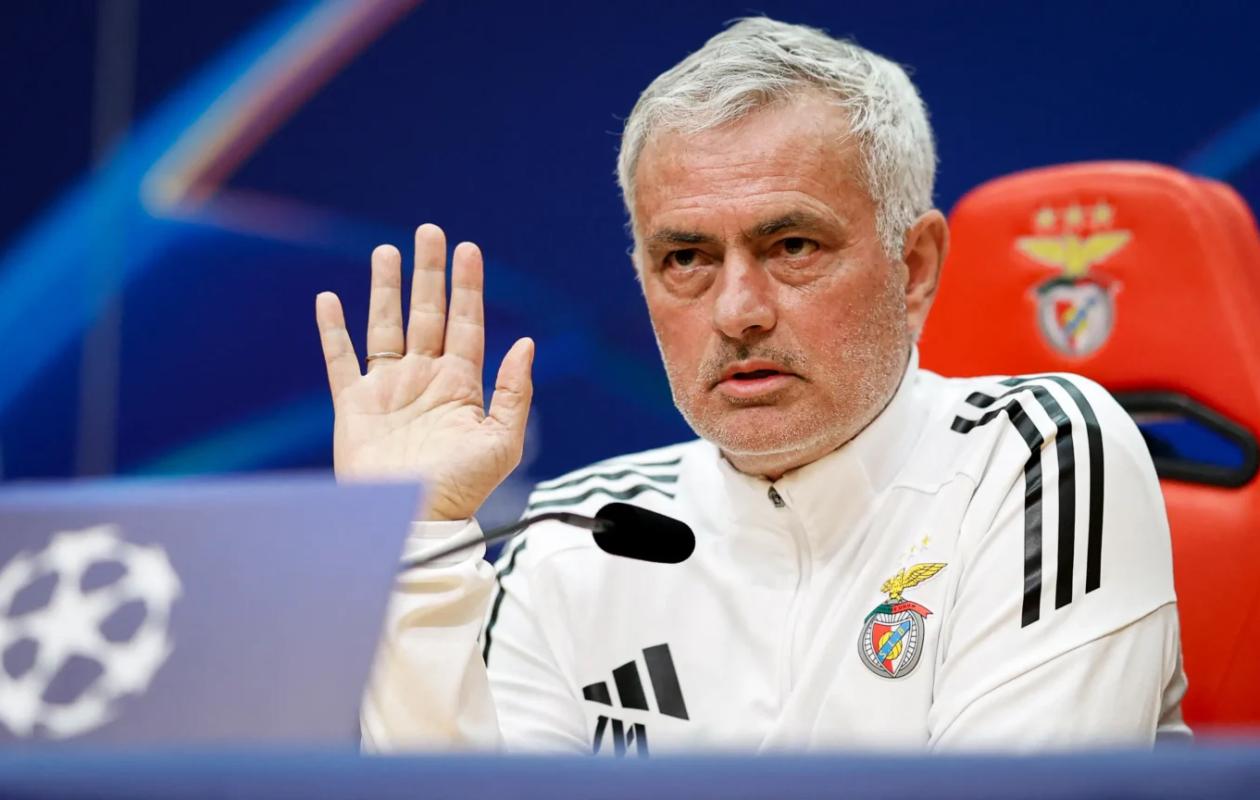 Annoncé au Real Madrid, Mourinho brise le silence