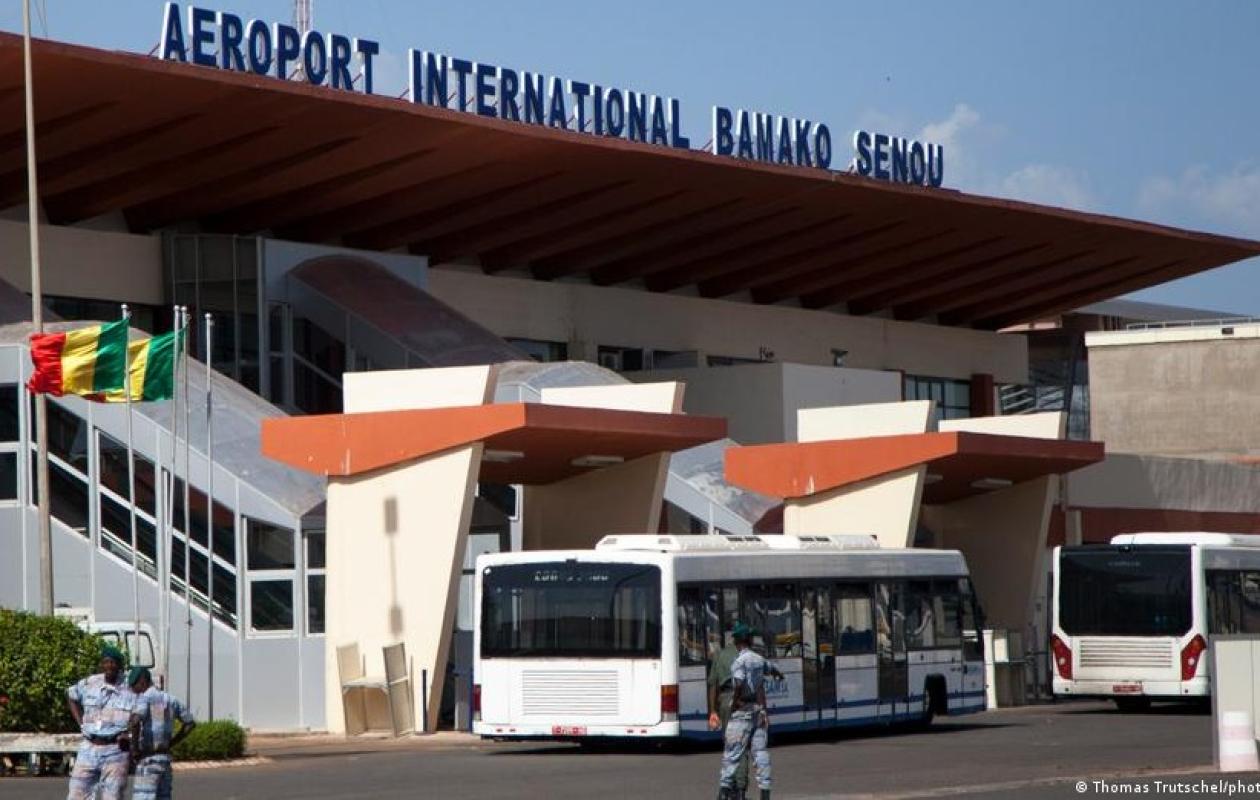 Sécurité renforcée autour de l’aéroport de Bamako : les passagers invités à anticiper leurs déplacements