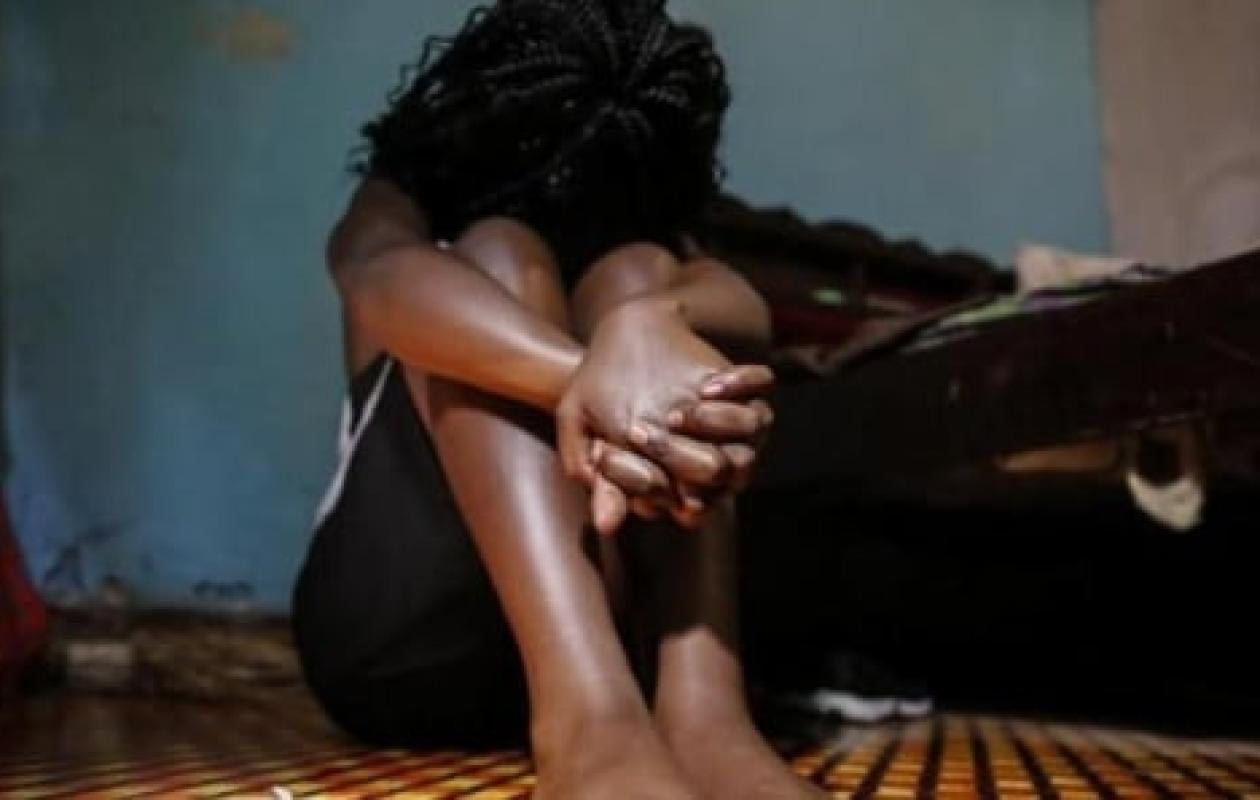 La lycéenne refuse de coucher avec lui, le prévenu brise sa réputation par des montages X