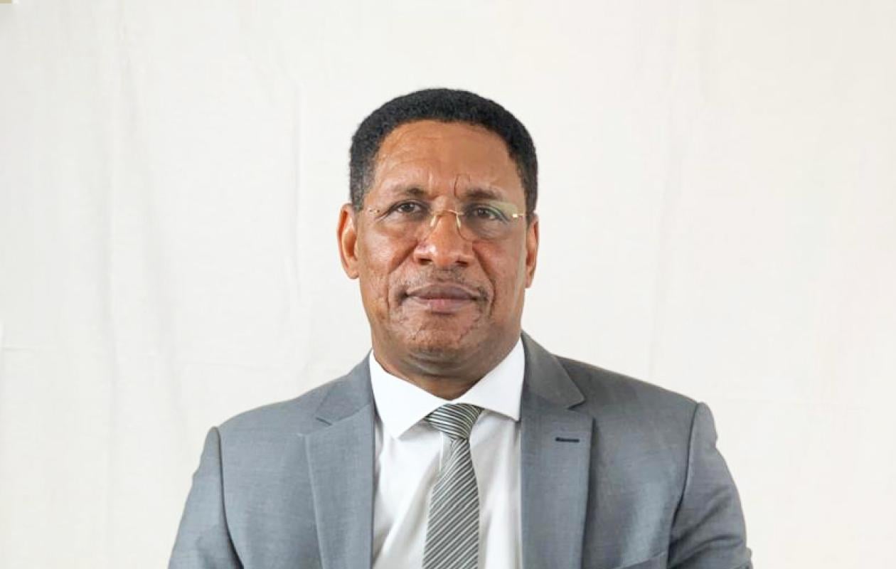 GRANDE INTERVIEW : FIN DE L’ILLUSION SOUVERAINISTE ? LE PRESIDENT DIOMAYE OUVRE LA PORTE  AU FMI (Par Pr Amath NDIAYE)