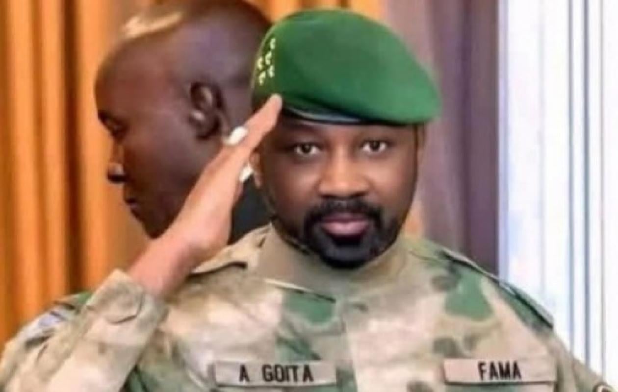 Mali : Assimi Goïta prend les commandes de la Défense après la mort de Sadio Camara