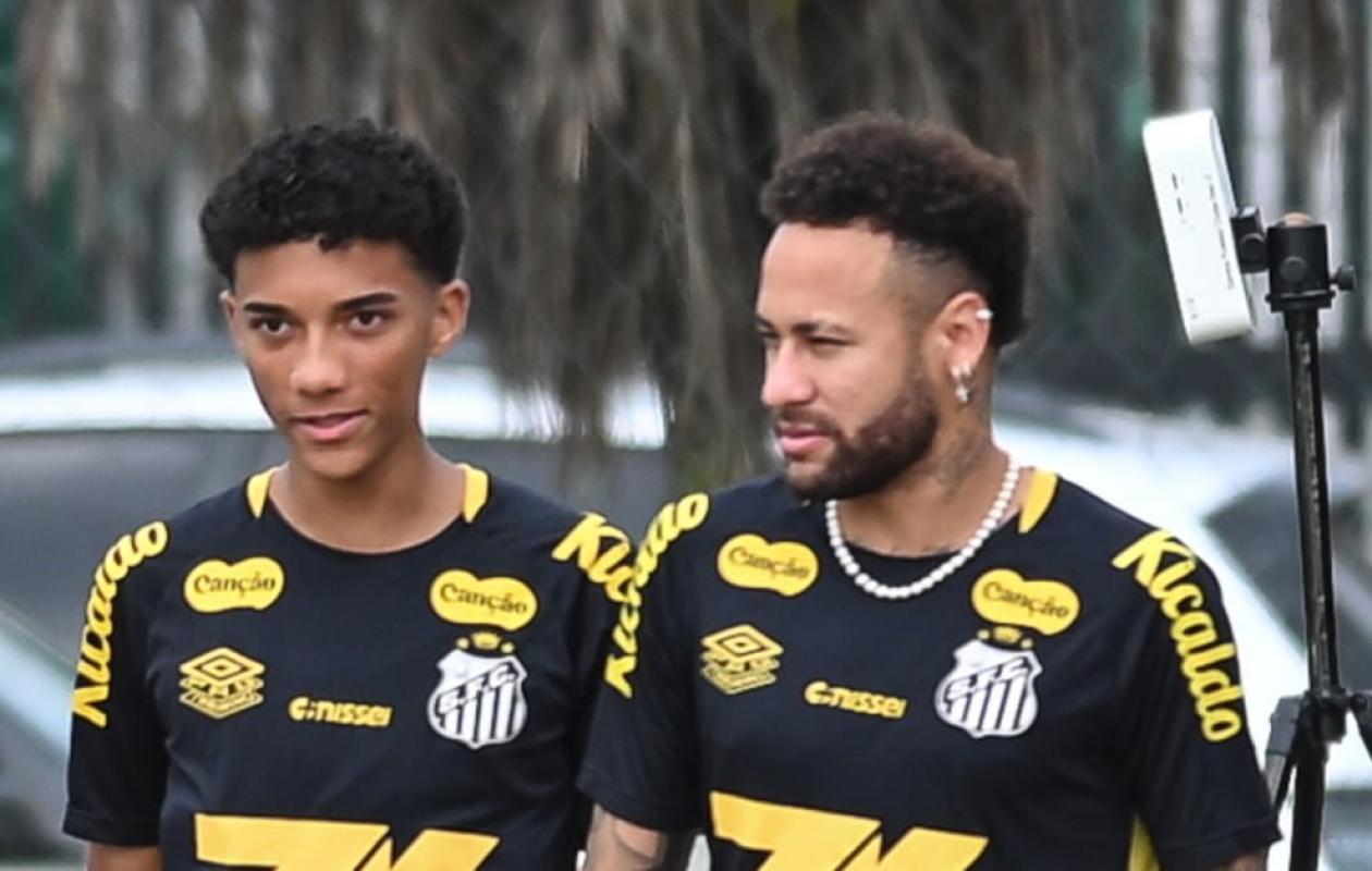 Giflé par Neymar, Robinho Jr envisagerait une rupture de contrat avec Santos