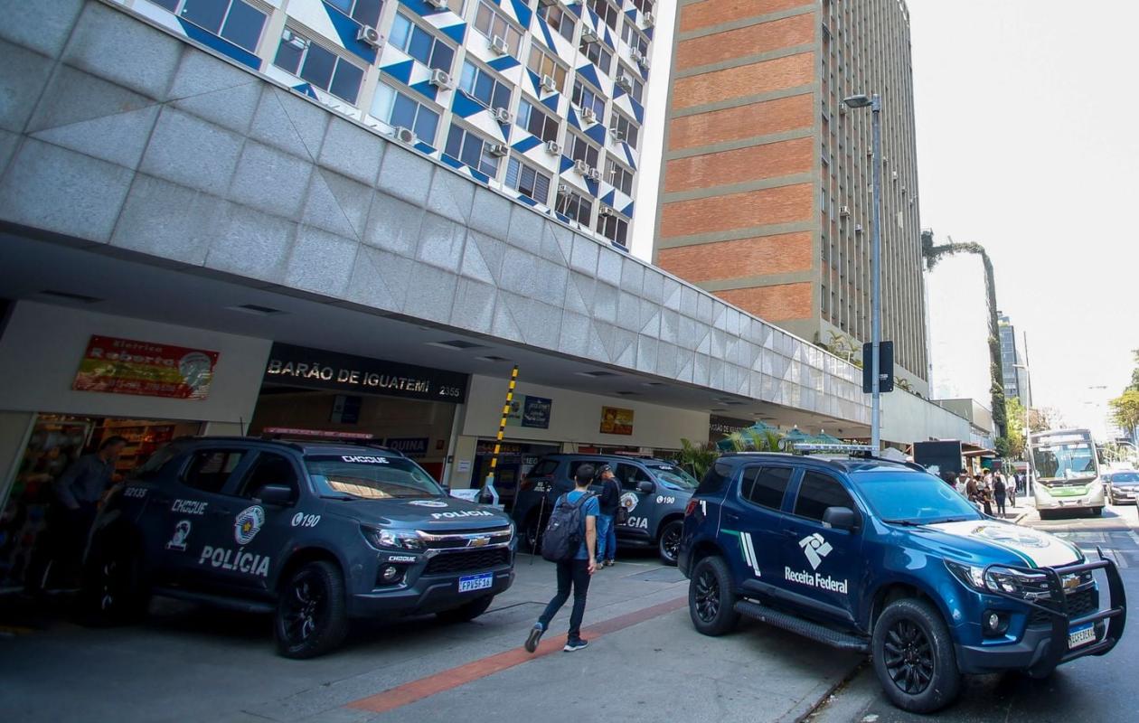Brésil : Un adolescent ouvre le feu dans une école et tue deux employées