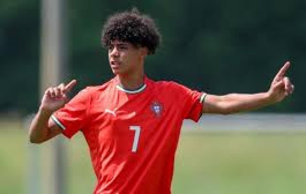 Mercato : le PSG s'intéresse à Cristiano Ronaldo Jr