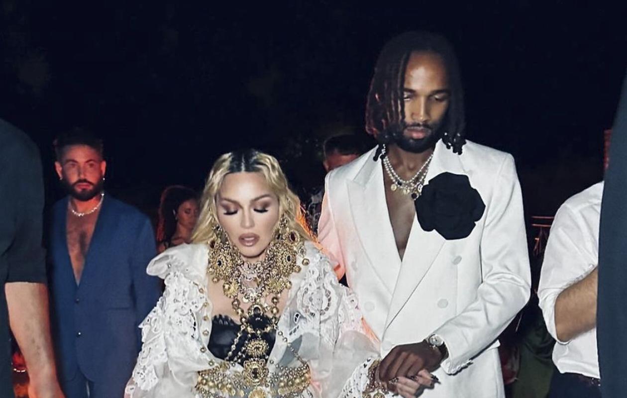 Qui est Akeem Morris, le footballeur de 29 ans qui partage la vie de Madonna ?