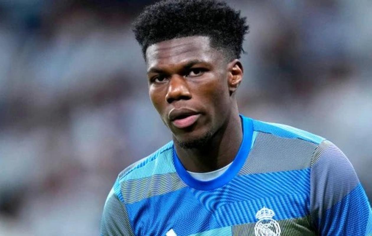 Vive altercation dans le vestiaire du Real Madrid : Tchouaméni envoie un cadre à l’hôpital