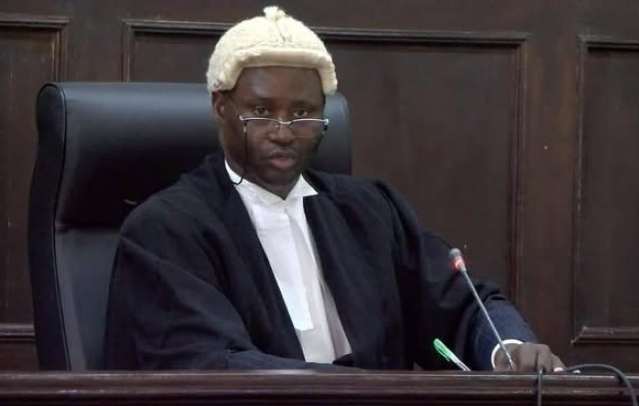 Gambie : En plein procès, un juge menace de jeter en prison l’avocat de l’Etat
