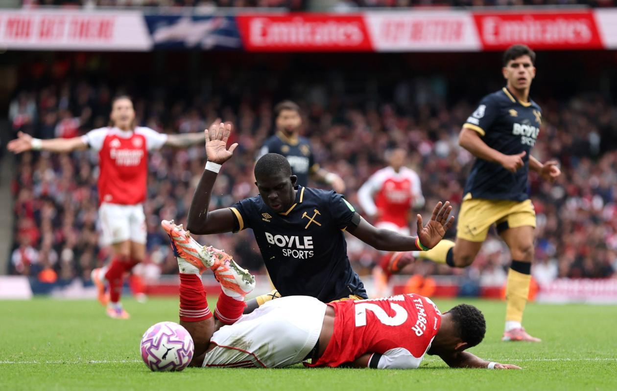 Premier League: Arsenal garde l’espoir pour le titre, la relégation menace toujours West Ham d’El Hadji Malick Diouf
