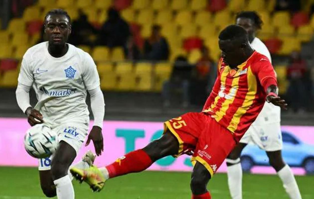 Trophées UNFP : Dame Guèye remporte le Trophée du plus beau but de Ligue 2