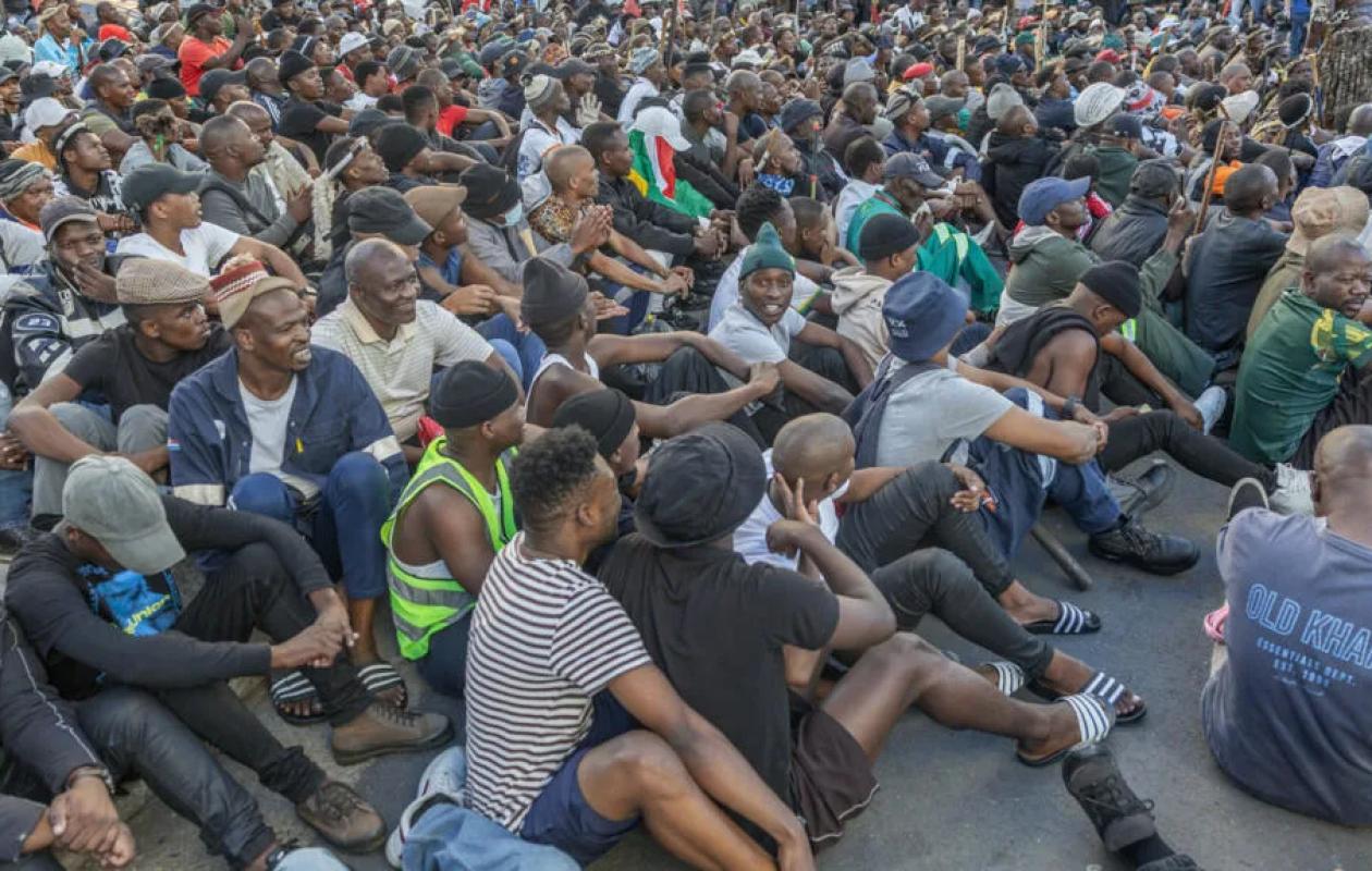 Le Ghana va évacuer 300 de ses ressortissants d'Afrique du Sud après des incidents xénophobes