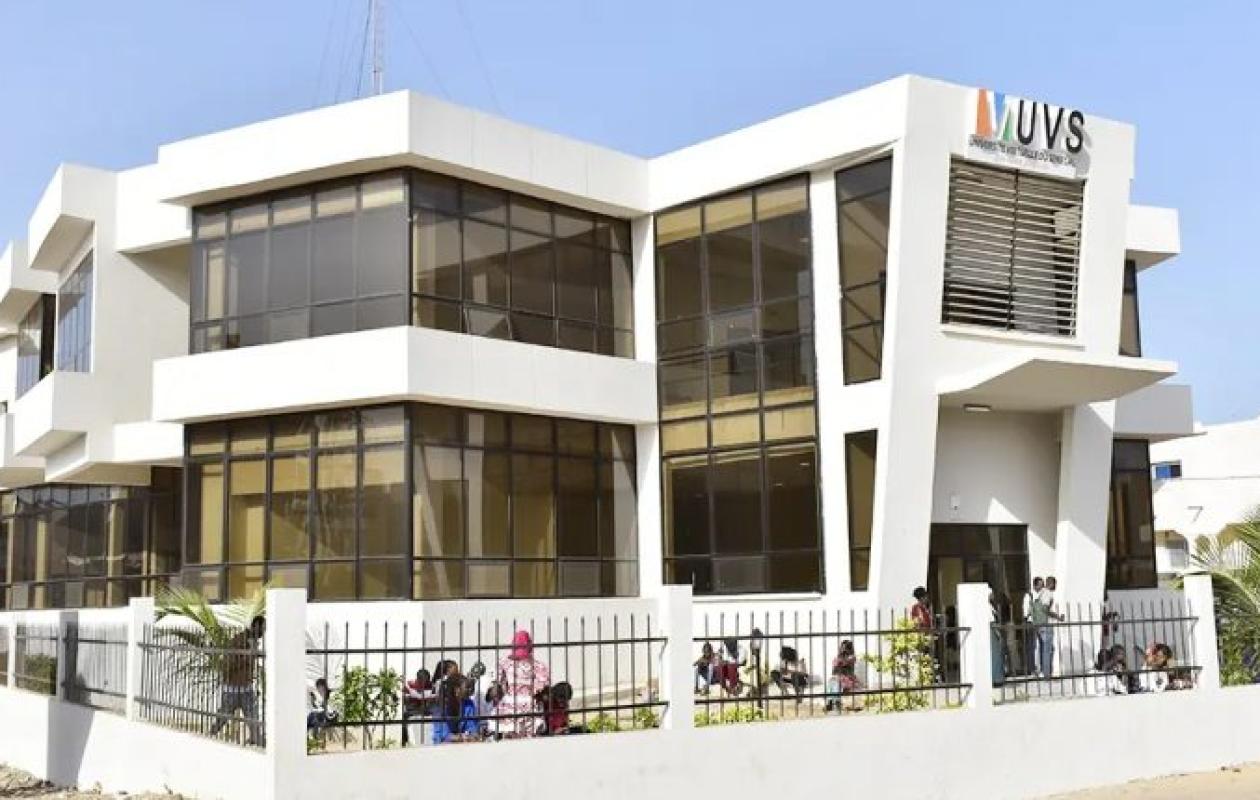 Crise à l’UN Cheikh Hamidou Kane : Le SAES accuse le recteur Samuel Ouya de mauvaise gouvernance