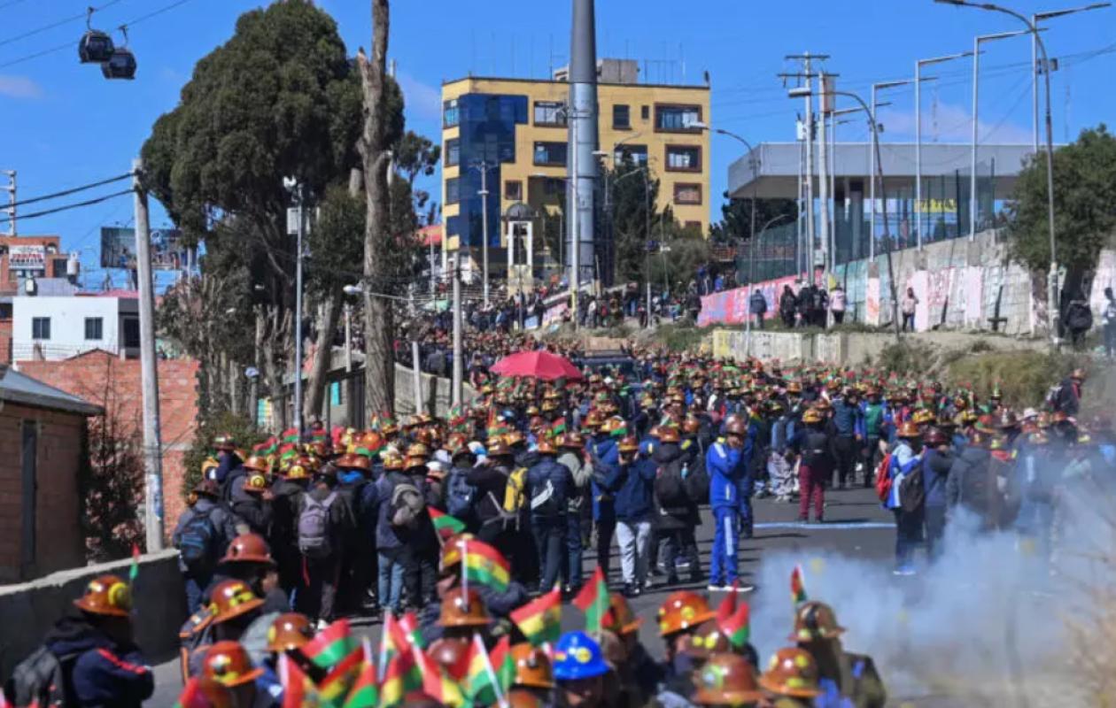 Bolivie: paralysée par les manifestations et les blocages, La Paz manque d’oxygène pour ses hôpitaux