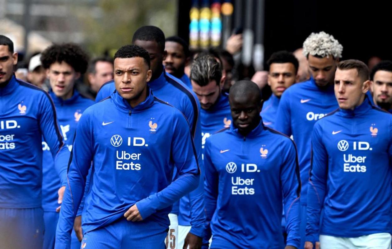 CdM 2026 : un ancien international brésilien voit le Sénégal battre la France