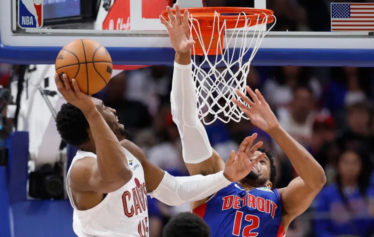Play-offs NBA: les Cavaliers sortent les Pistons lors du match 7, joueront les Knicks en finale à l'Est