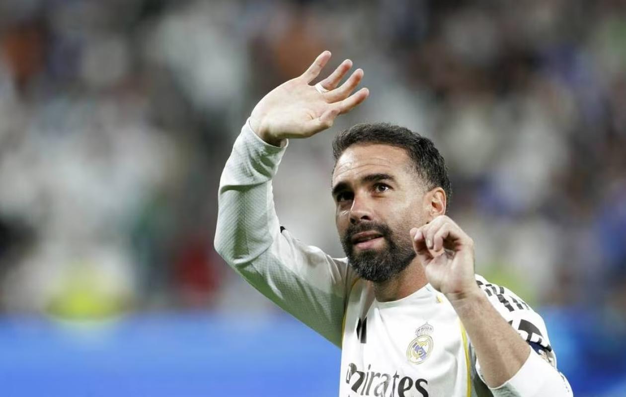 Real Madrid : Le départ de Dani Carvajal officialisé après 16 ans à la Maison Blanche