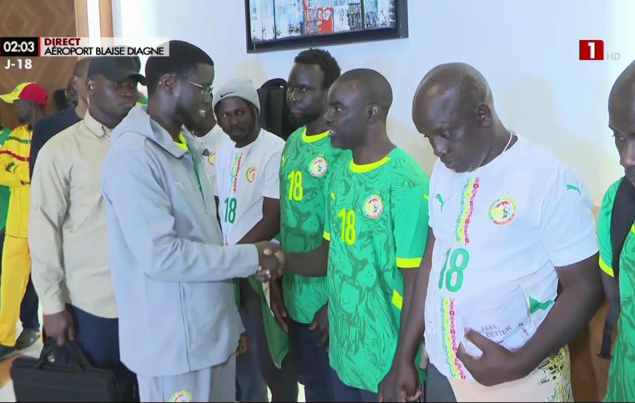 DIRECT DE L’AIBD : ARRIVÉE DES SUPPORTERS SÉNÉGALAIS DE RETOUR DU MAROC