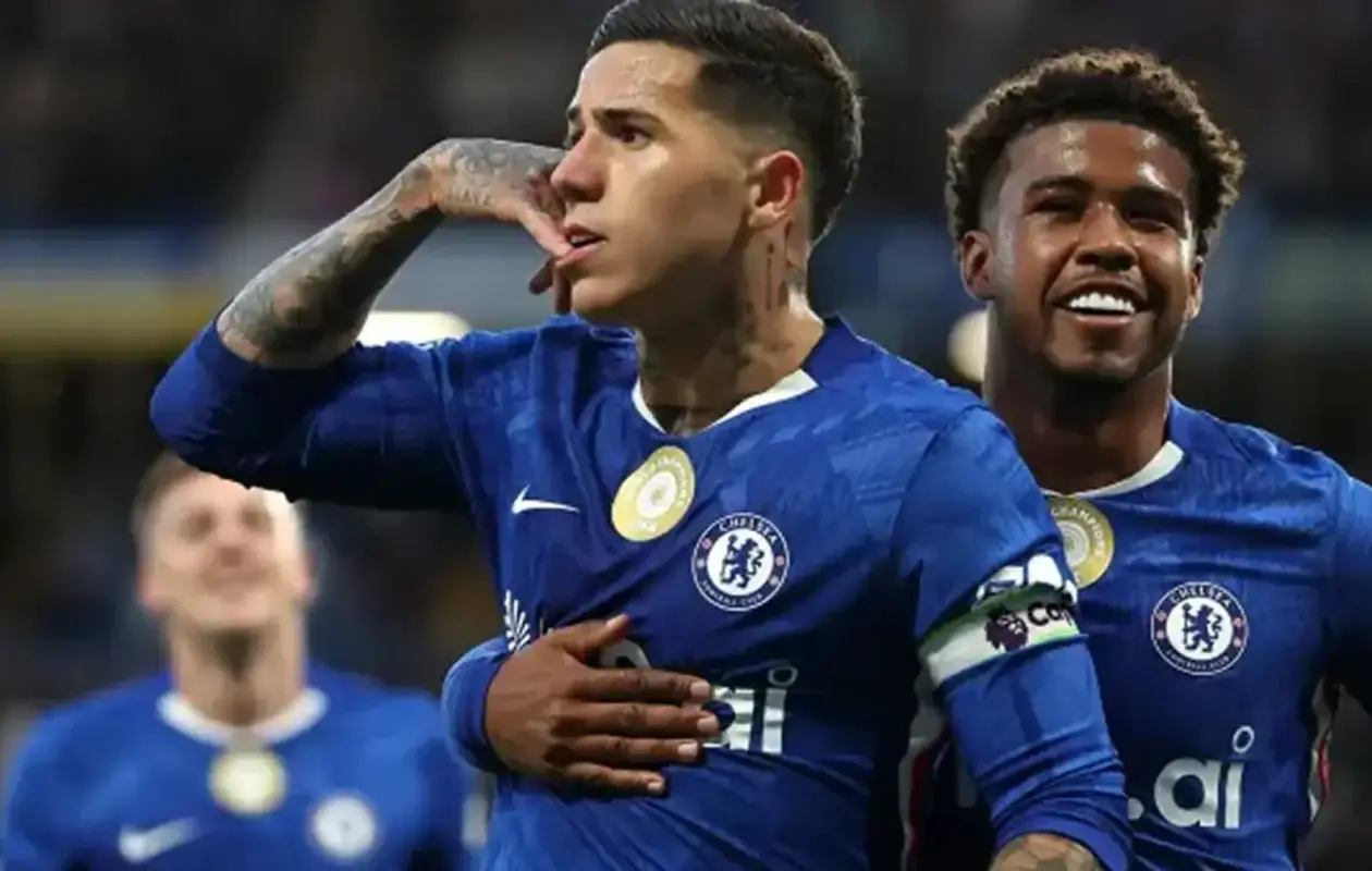 Foot: Chelsea privé de Coupe d'Europe, Bournemouth et Sunderland en Ligue Europa