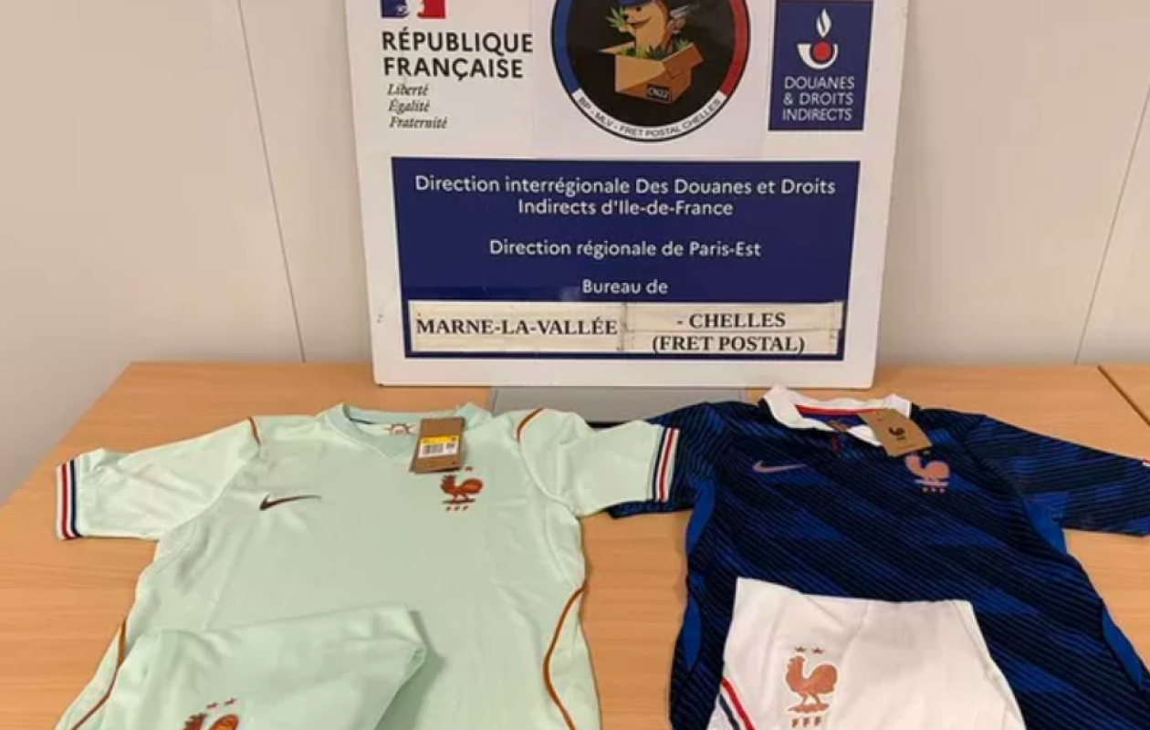 Mondial-2026: les douaniers français saisissent près de 2.300 maillots contrefaits