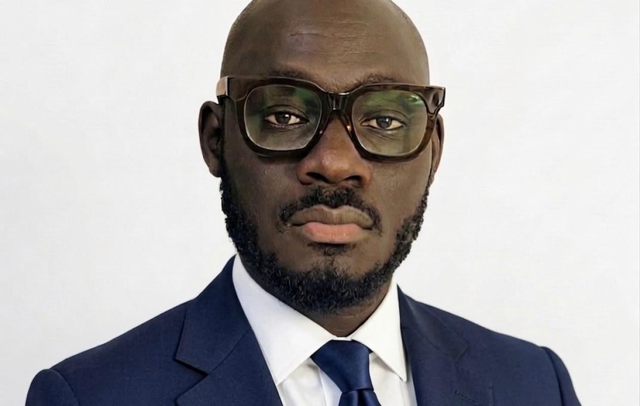 L’État en pointillé : L’urgence du pays face au temps du Palais (Papa Ibrahima Diassé)