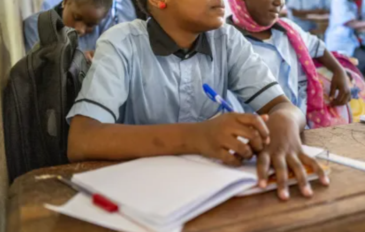 Liberté 4 : l’ingénieur informaticien enlève sa fille et la change d’école, son ex-épouse déjoue ses plans