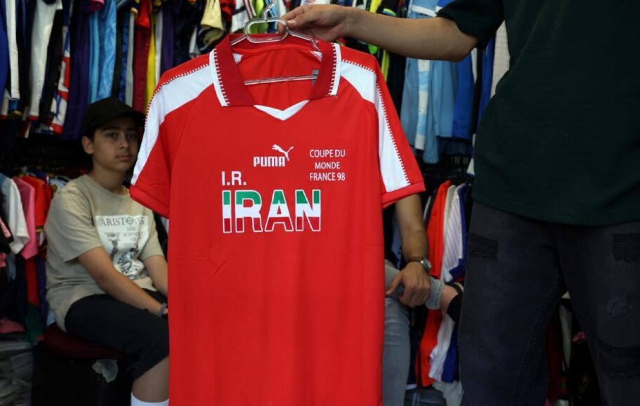 Mondial-2026: l'équipe iranienne s'envole pour le Mexique, l'Iran fustige des refus de visas