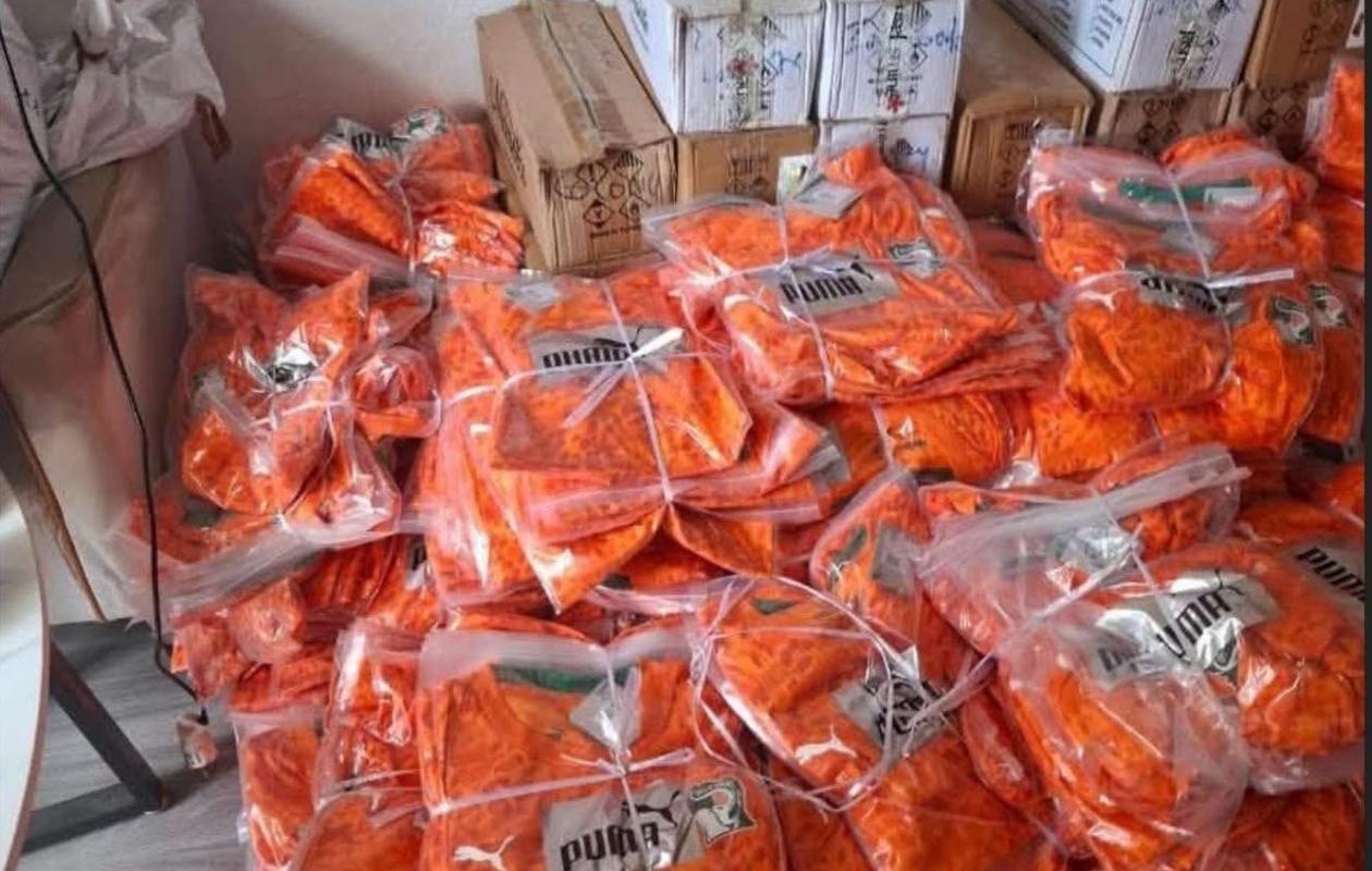 Mondial 2026 : 5 000 maillots contrefaits des "Éléphants" saisis en Côte d’Ivoire