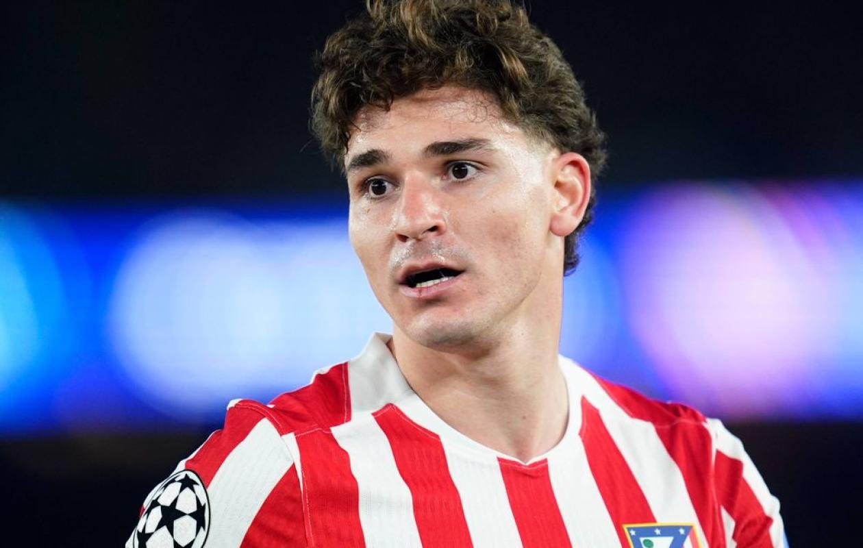 Transfert : le Real Madrid propose 150 millions d’euros pour Julián Álvarez, l’Atlético rejette l’offre