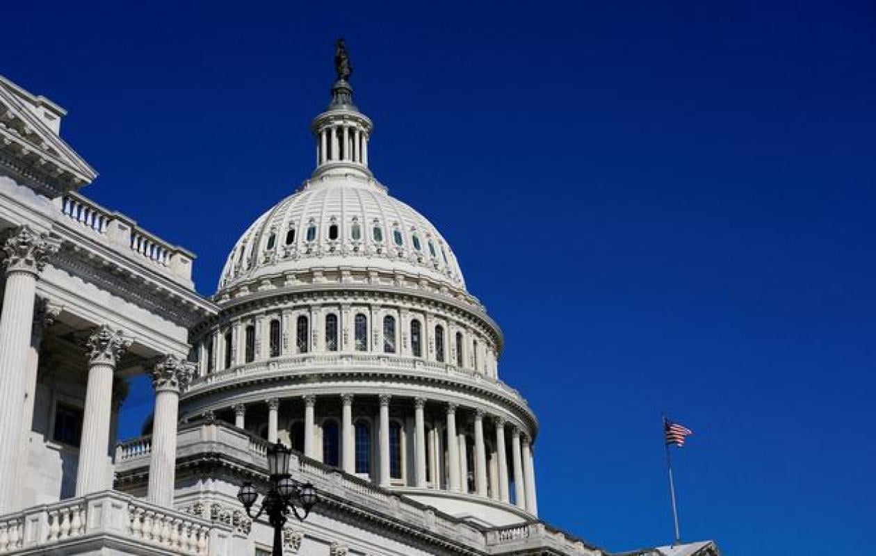 Les députés américains approuvent 70 milliards de dollars pour la lutte contre l'immigration, une priorité de Trump
