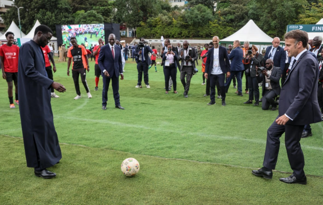 France-Sénégal : adversaires sur le terrain, partenaires tout terrain (par Aïcha Fall)