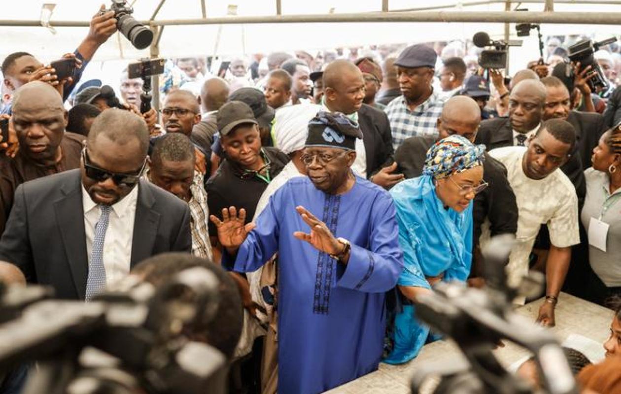 Nigeria : La justice ordonne la suspension de cinq partis politiques