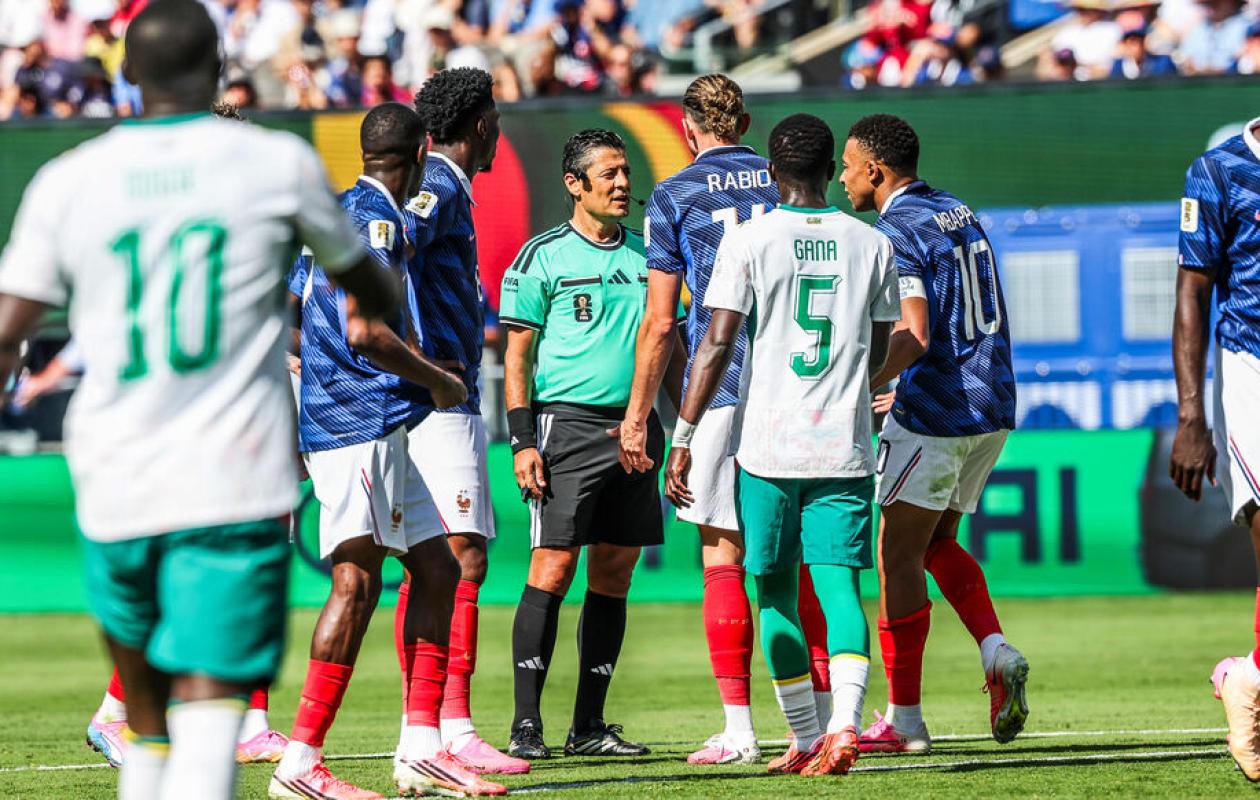 "Les deux pays africains" : Un commentateur argentin fait polémique en France lors du match face au Sénégal