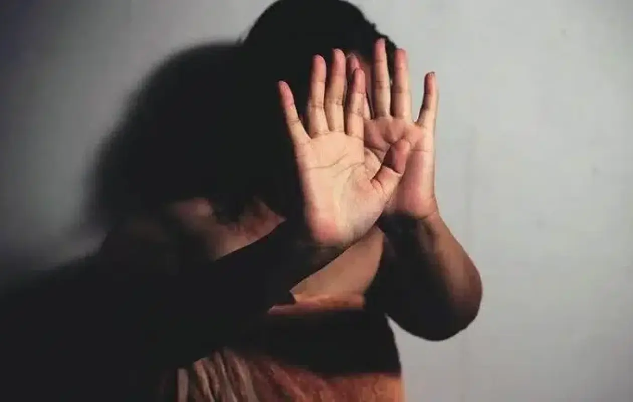 Menaces, violences, isolement : Le cri d'alerte des défenseuses des droits humains