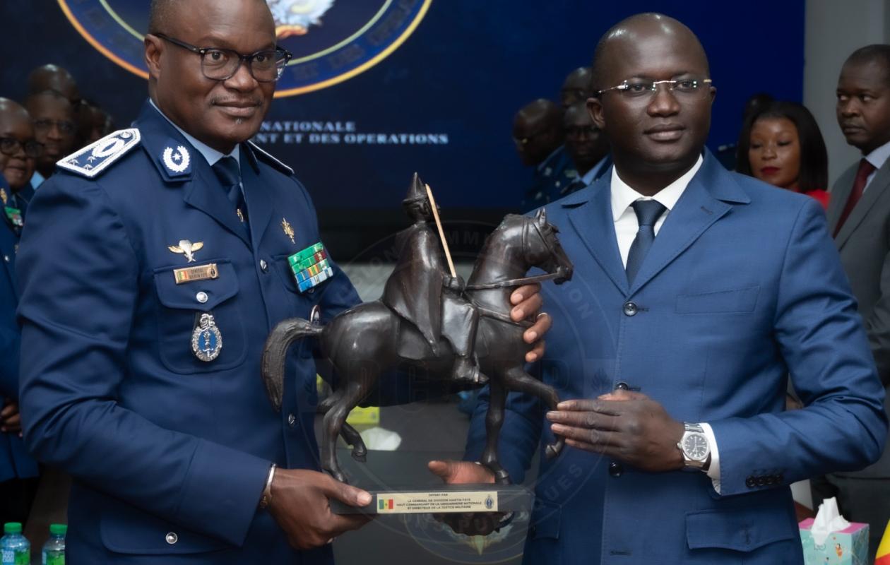 Le MFA Yankhoba Diémé au général Martin Faye : « J'accompagnerai la Gendarmerie dans sa montée en puissance »