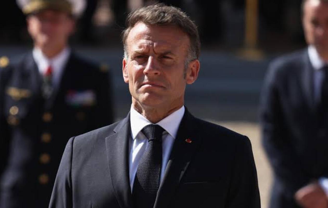 France: Emmanuel Macron défend son bilan et fixe les défis de son successeur en 2027