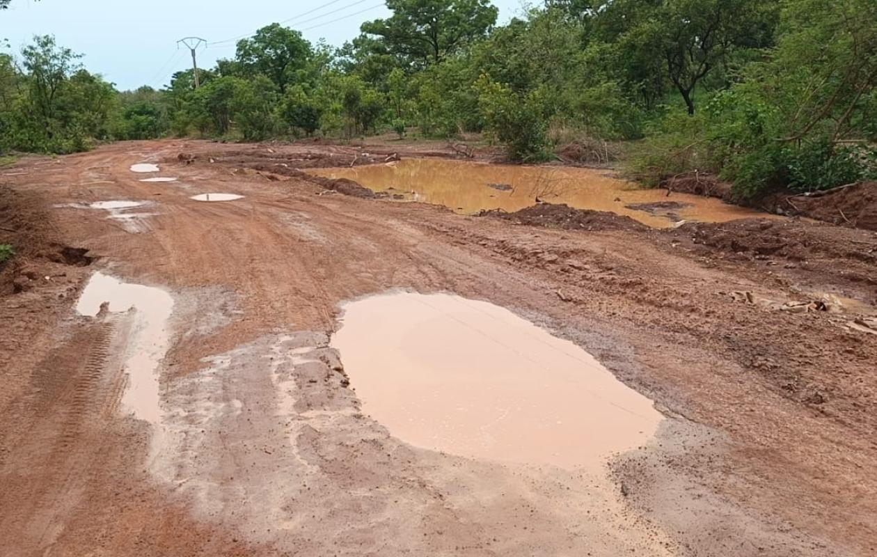 Saraya : la jeunesse de Missirah Sirimana hausse le ton pour exiger la réhabilitation de la route Saraya-Saïensoutou