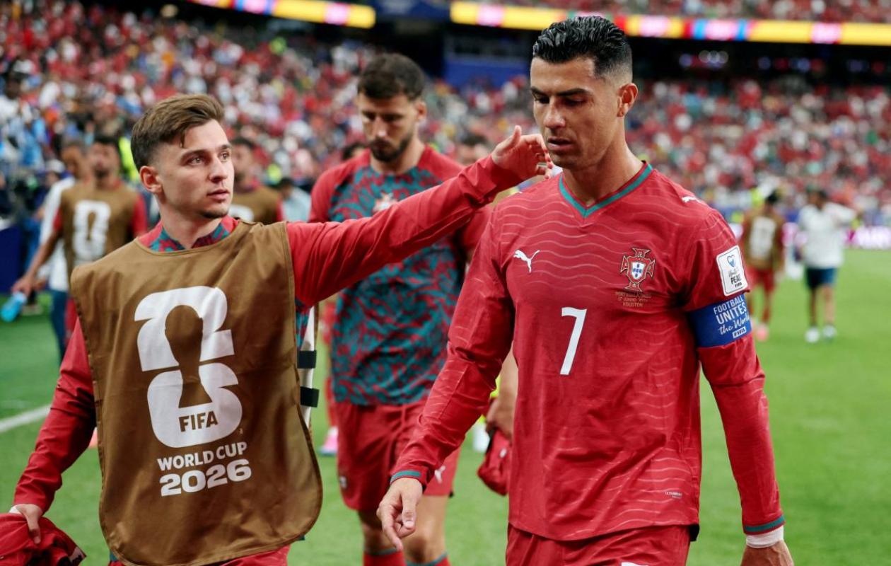 Coupe du monde 2026: "Nous n’avons pas l’obligation de lui passer le ballon", Conceiçao relance la polémique autour de Cristiano Ronaldo