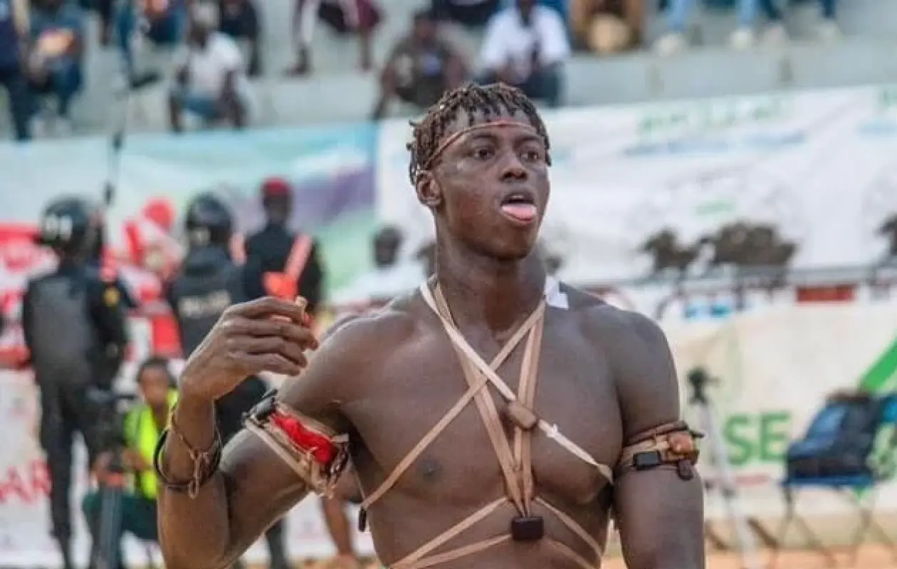 Lutte : Prince suspendu un an dont six mois ferme par la FSL