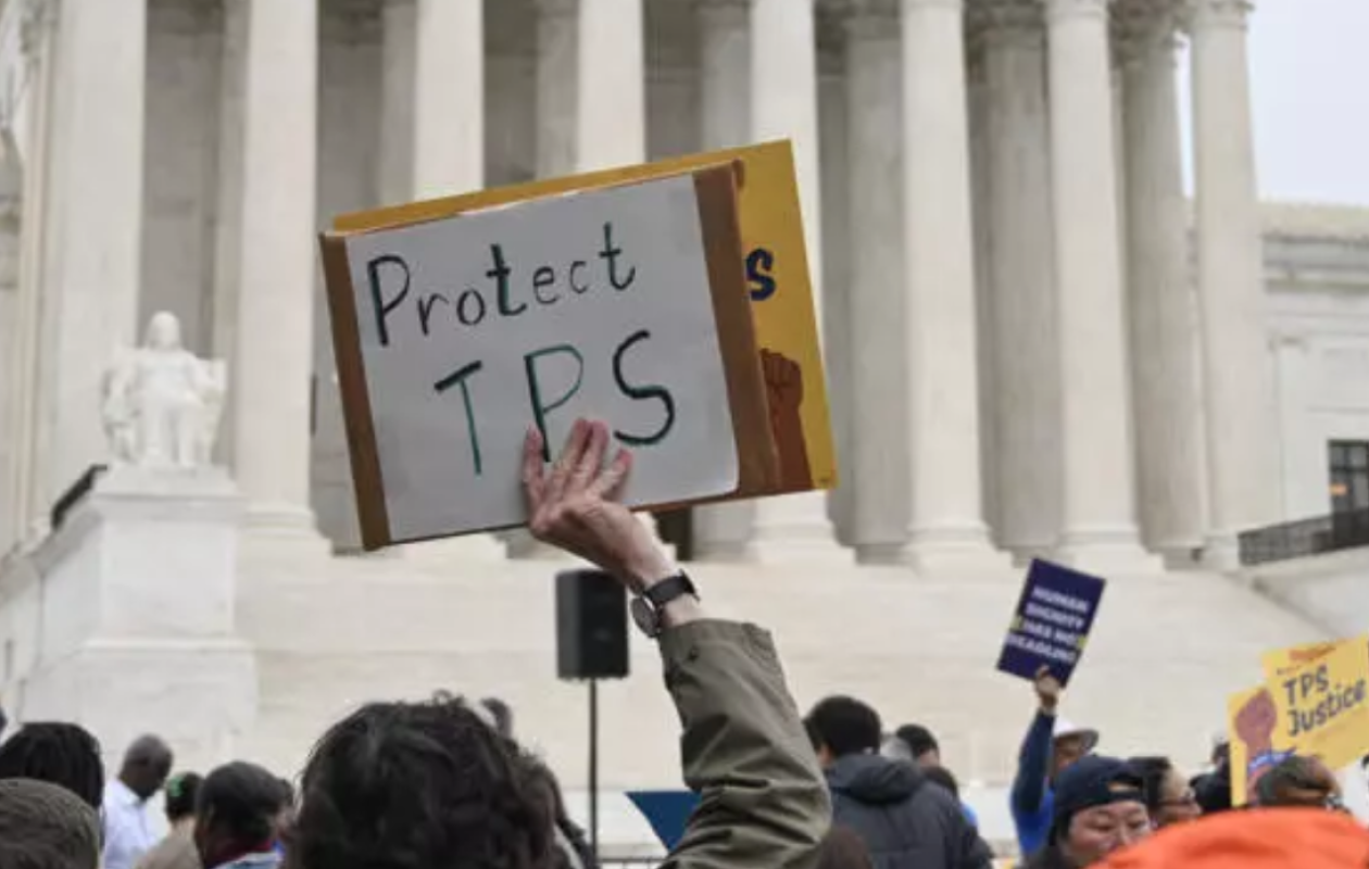 États-Unis: la Cour suprême autorise la révocation du statut de protection temporaire des réfugiés haïtiens
