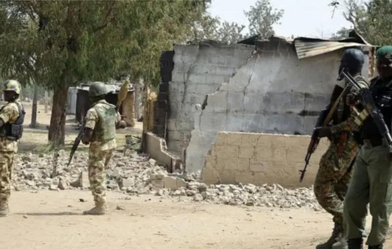 Nigeria : 17 personnes tuées par des hommes armés dans l'attaque d'un village
