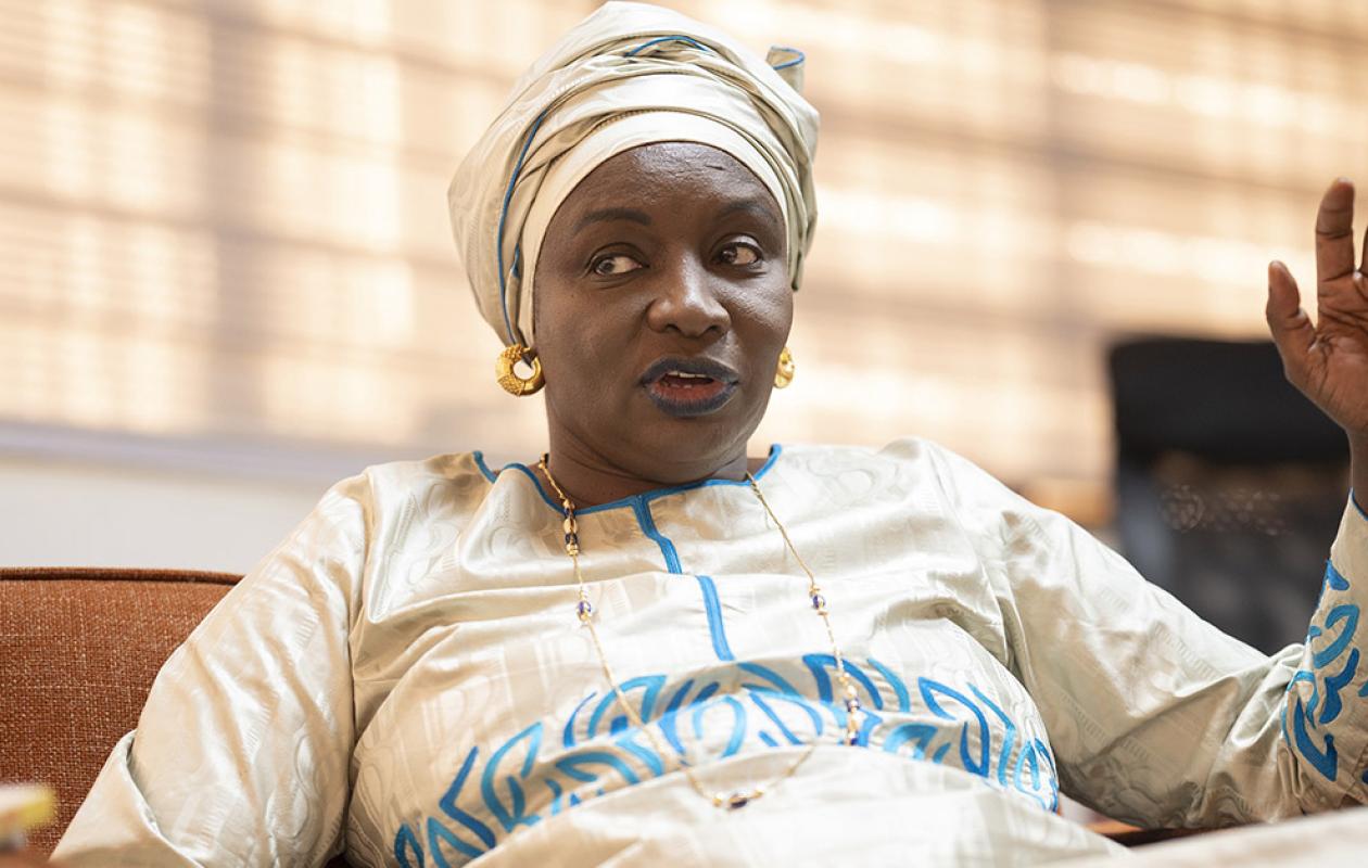 Bras de fer constitutionnel : Aminata Touré brandit la menace d'un référendum face aux députés