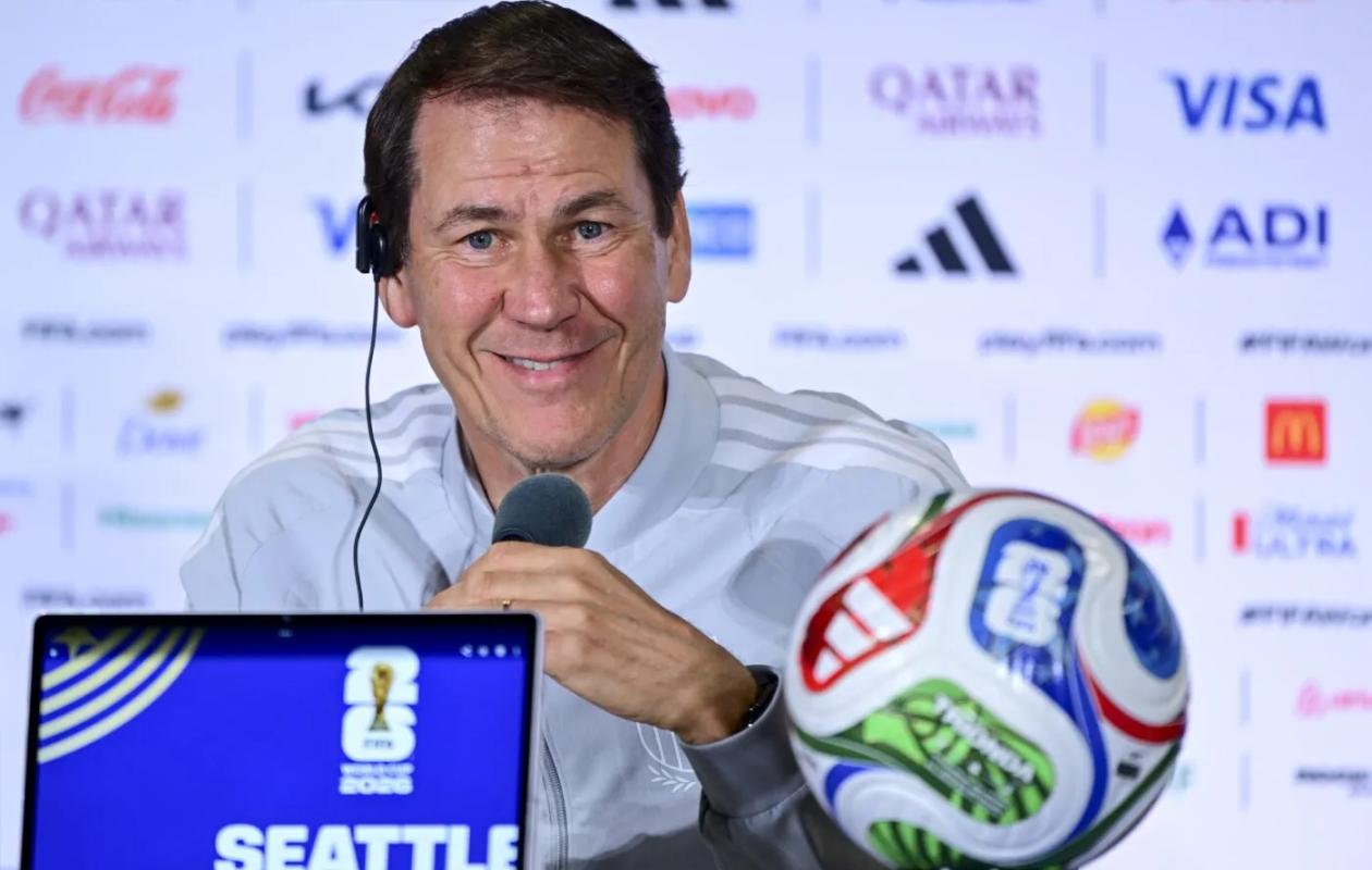 "Rappelez-moi quand on mènera 2-0 de ne pas faire ça" : Le tacle piquant de Rudi Garcia à Pape Thiaw