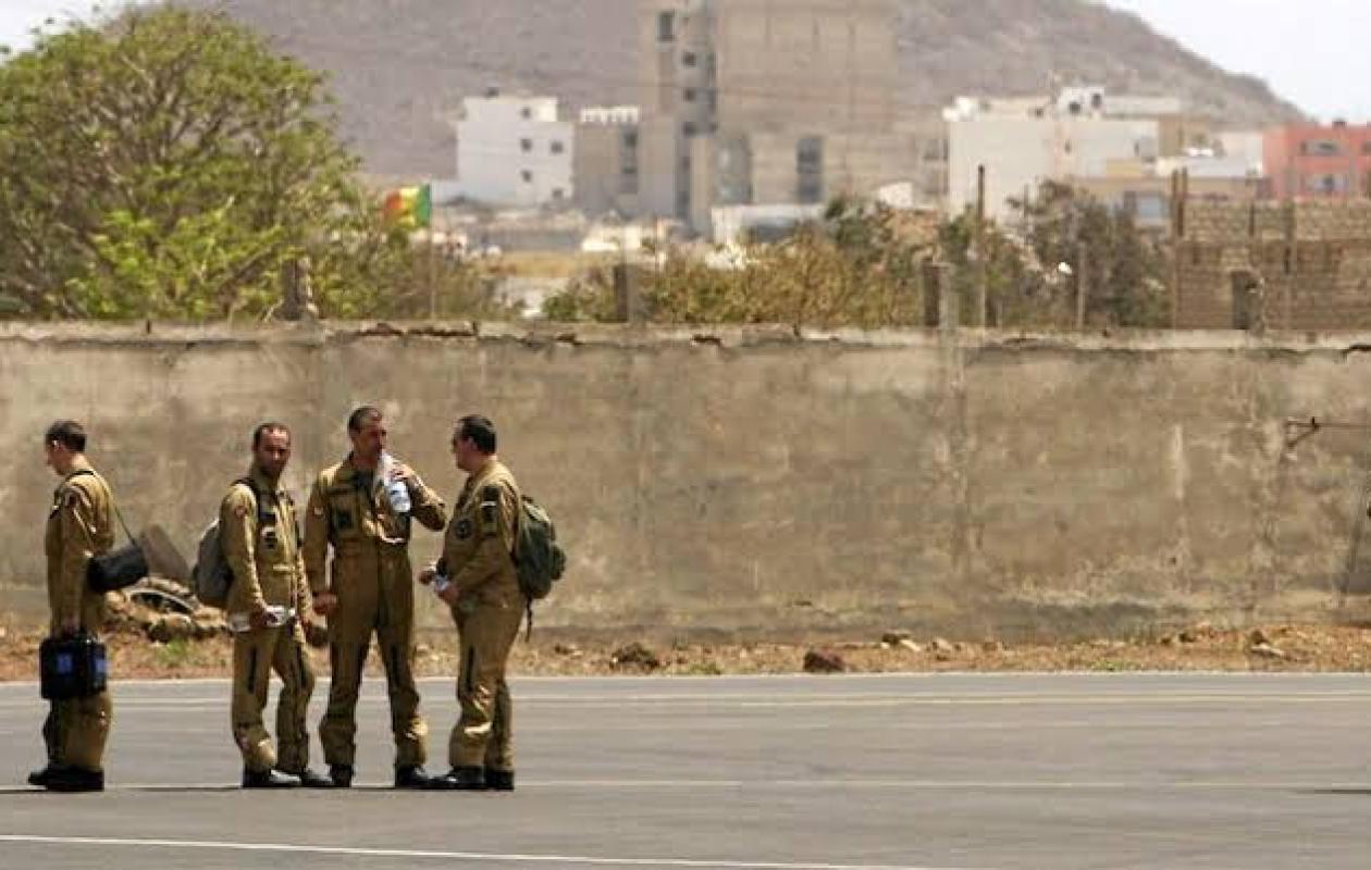 Un an après le départ des militaires français : Le cri de détresse des ex-travailleurs civils des bases