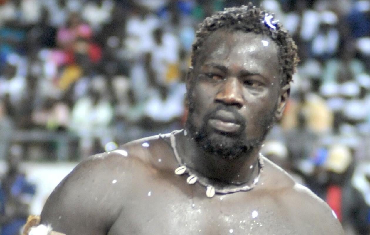 Défaite contre Reug Reug : Boy Niang 2 s’en prend violemment à… lui-même