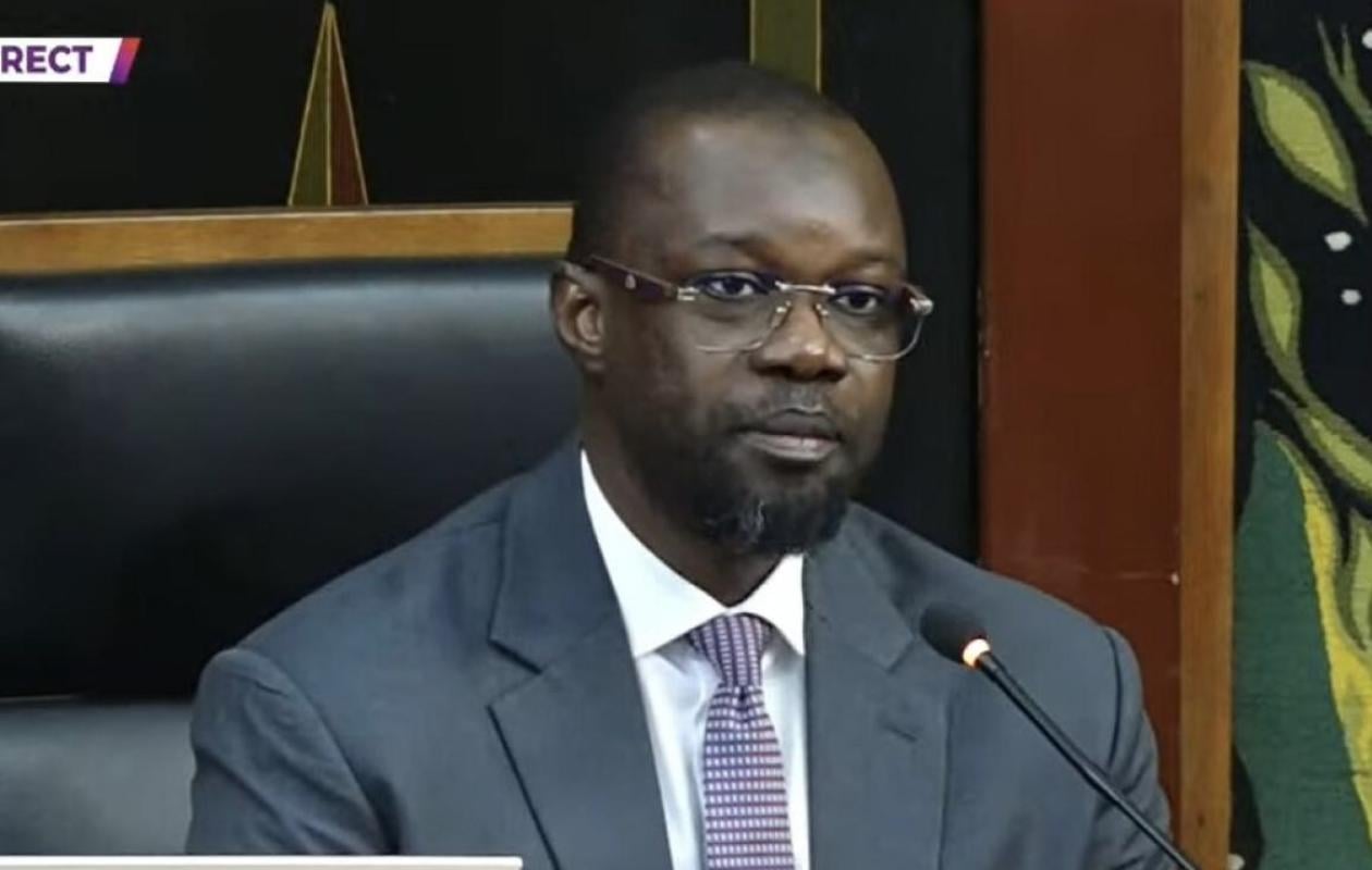 « Ici, on demande la permission avant de quitter » : Quand Ousmane Sonko dicte les règles au ministre Moussa Sarr